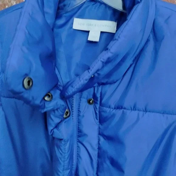 Ladies  Small    New York & Company / Zip up Vest - Picture 2 of 6